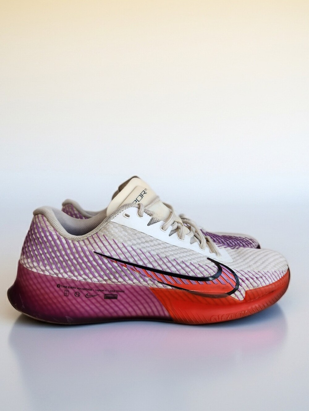 Nike Nikecourt Vapor 11 Size 12 DR6966-100 Picante Red/Fushia Dream